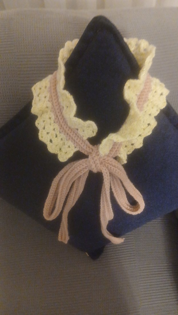 Pembe ve Kırık Beyaz Simli    Fırfırlı Örgü  Dantel Boyunluk - Görsel 2