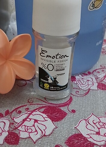Emotion invesible fresh roll on