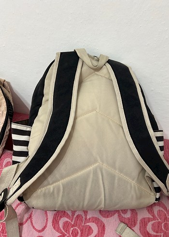 Zebra Desenli Siyah Kadın Sırt Çantası - Görsel 4