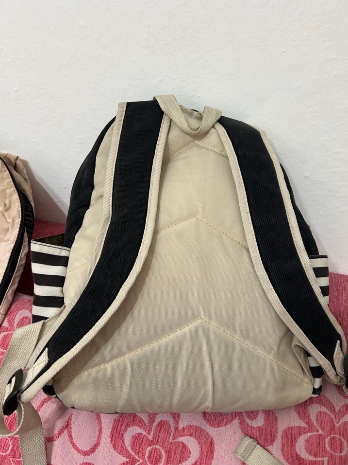 Zebra Desenli Siyah Kadın Sırt Çantası - Görsel 4