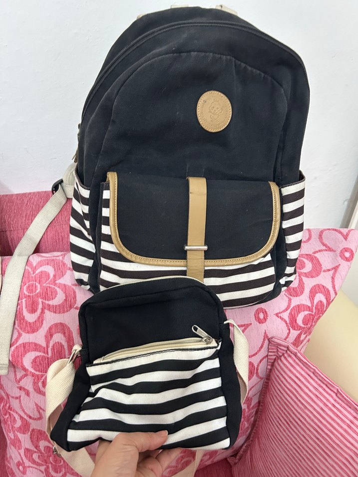 Zebra Desenli Siyah Kadın Sırt Çantası - Görsel 3