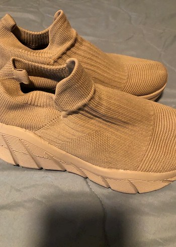 39 Beden Bej Kadın Örgü Slip-On Dolgu Topuk Spor Ayakkabı