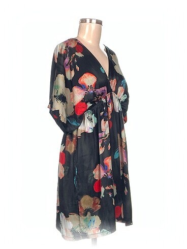 Batik Batik Günlük Elbise %70 İndirimli.
