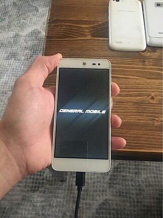 General mobile telefon
