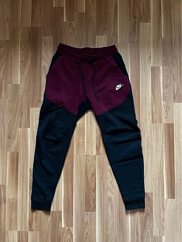 Nike Tech Fleece