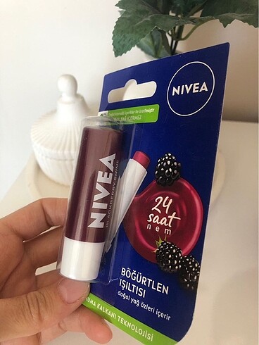 Nivea dudak koruyucu
