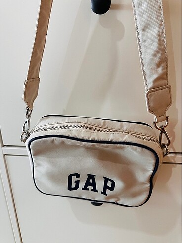 GAP çanta