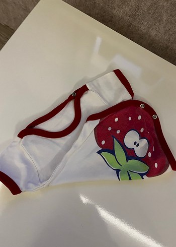 Kız Bebek Çilek Baskılı Kısa Kollu zıbın - Görsel 2