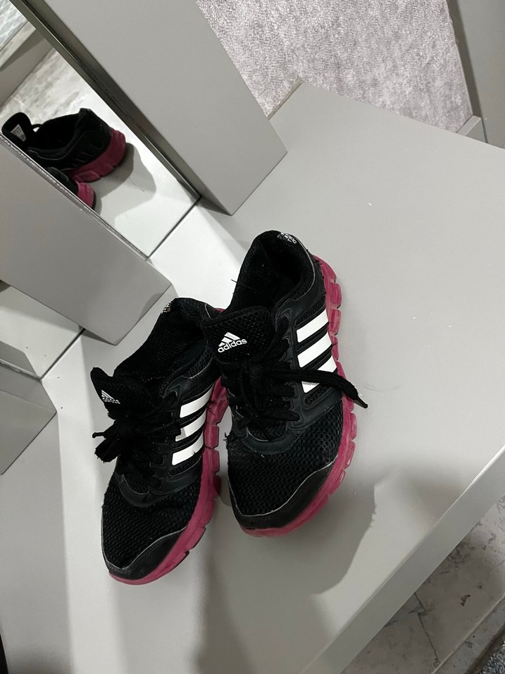 Adidas kadın ayakkabı - Görsel 2