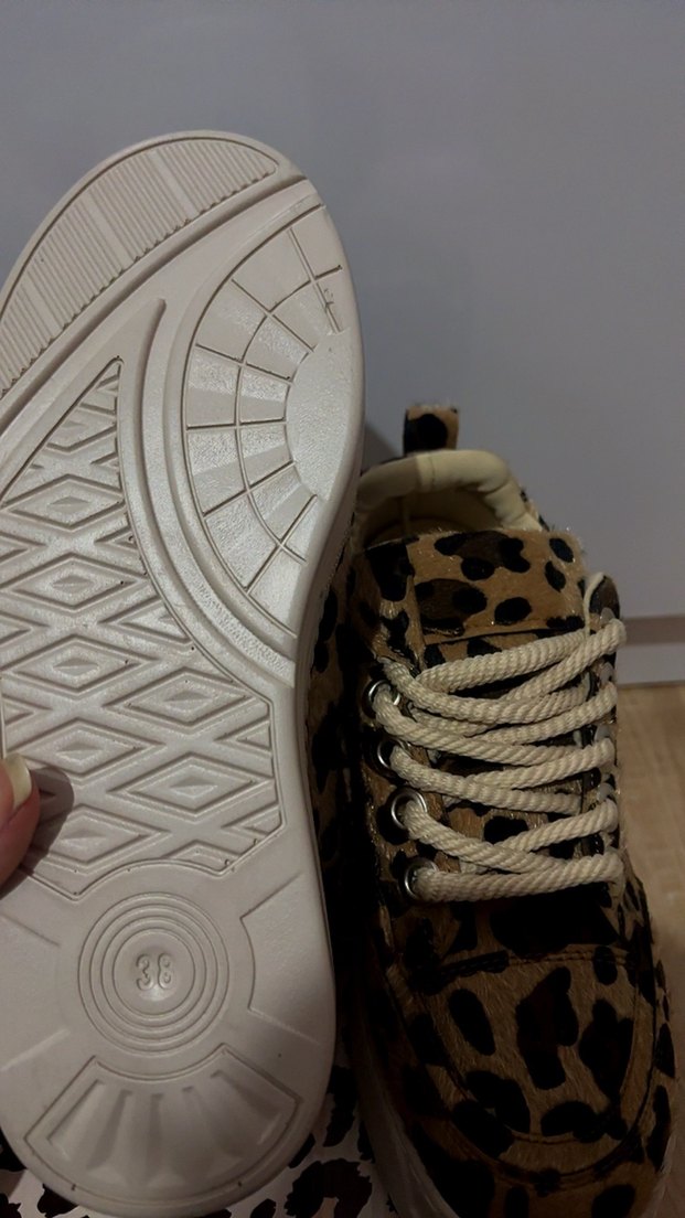 Leopar Desenli Spor Ayakkabı - Görsel 5