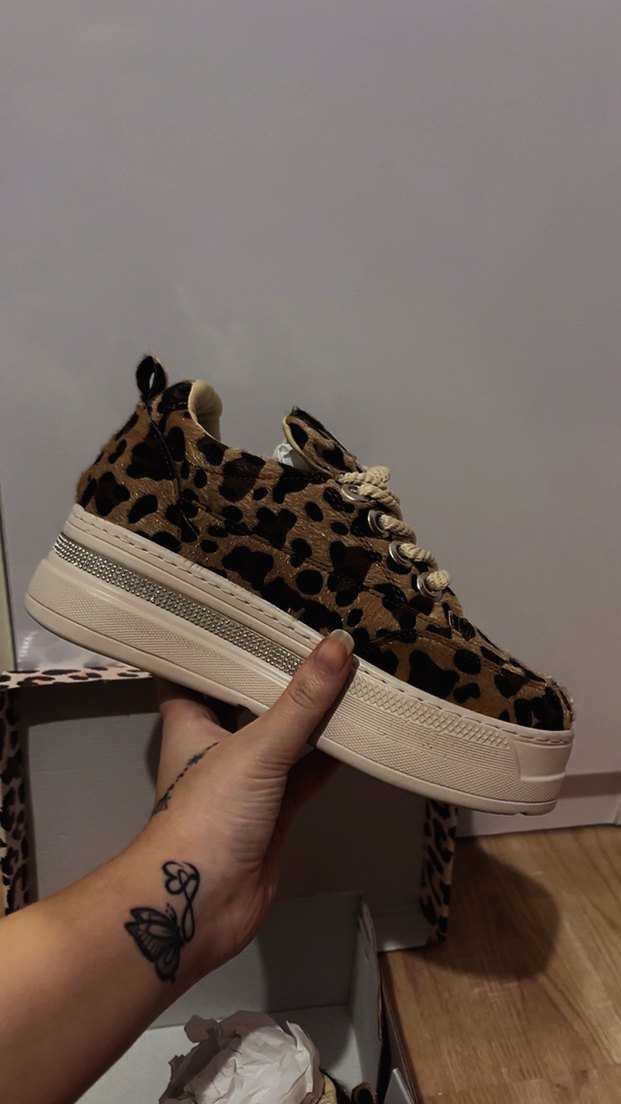 Leopar Desenli Spor Ayakkabı - Görsel 3