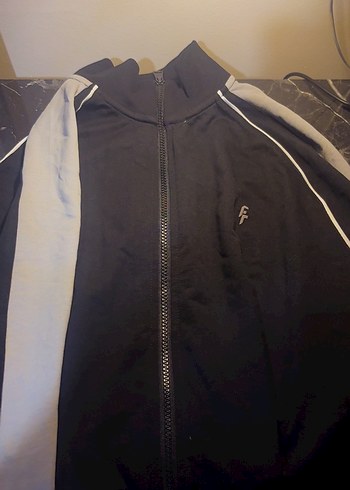 Fermuarlı Siyah Polar - Görsel 2