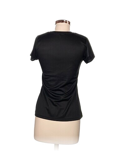 m Beden Kappa T-shirt %70 İndirimli.