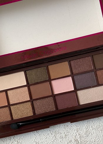 Makeup Revolution I Heart Chocolate Far Paleti