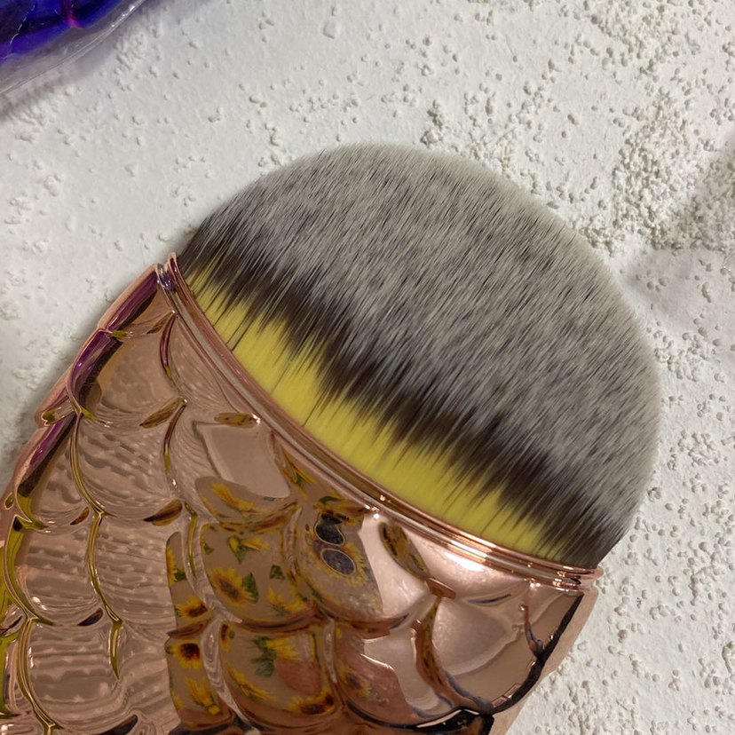 SATILDI. Denizkızı Makyaj Fırçası (Rose Gold) - Görsel 2