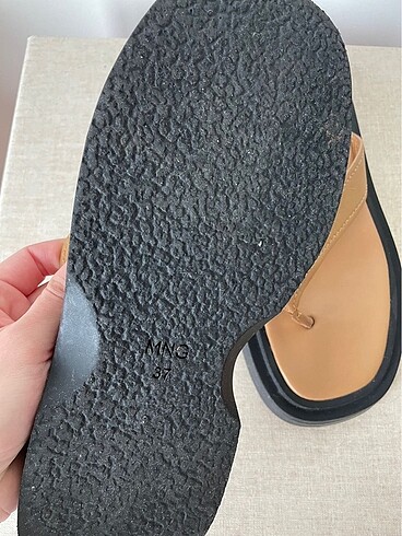 37 Beden Mango Platform Terlik