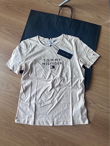 Tommy Hilfiger Tommy Hilfiger kadın t-shirt