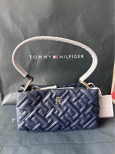Tommy Hilfiger kadın çanta
