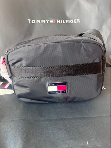 Tommy Hilfiger kadın askılı çanta
