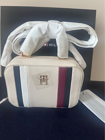 Tommy Hilfiger Tommy Hilfiger kadın askılı çanta