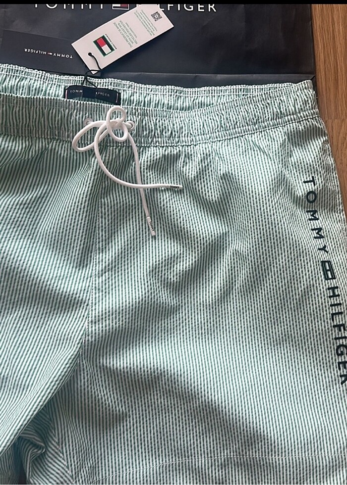 Tommy Hilfiger erkek deniz şortu - Görsel 2