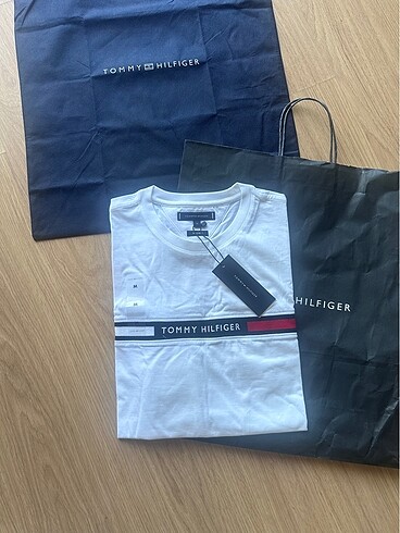 Tommy Hilfiger erkek tişört