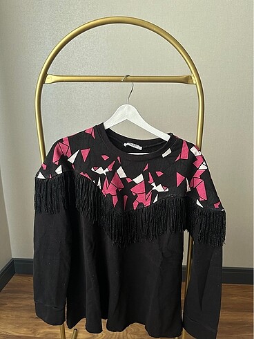 Zara Sweatshirt püsküllü