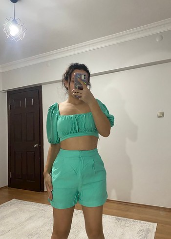 Yeşil Mini Crop Top - Görsel 2