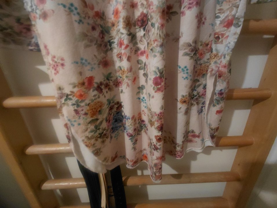 Dantel Detaylı Çiçek Desenli Uzun Kadın Tunik - Görsel 4