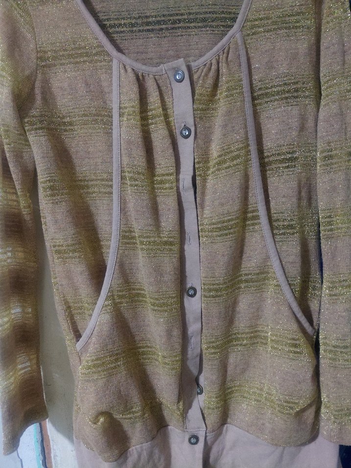 Bej Düğmeli Uzun Kollu Kadın Hırka - Görsel 2