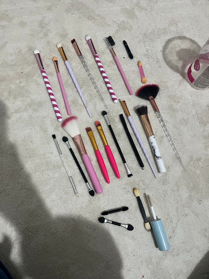 Çok Renkli Makyaj Fırçaları Seti - Görsel 2