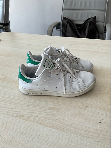Diğer İki sneaker