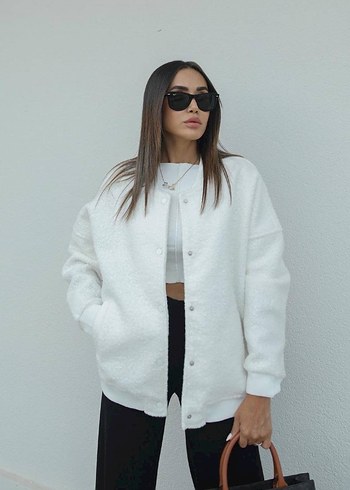 Düğmeli Beyaz Rahat Kadın Ceket - Görsel 7