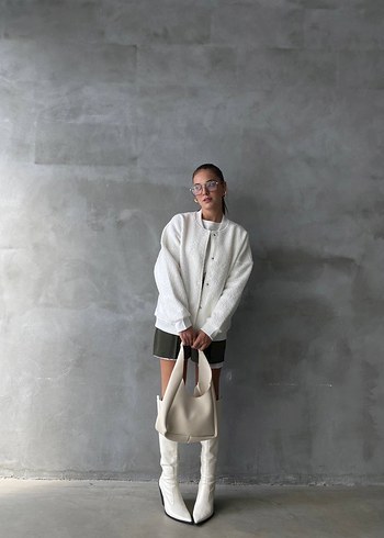 Düğmeli Beyaz Rahat Kadın Ceket - Görsel 2