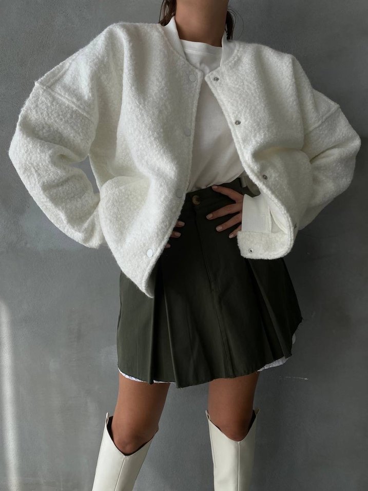 Düğmeli Beyaz Rahat Kadın Ceket - Görsel 5