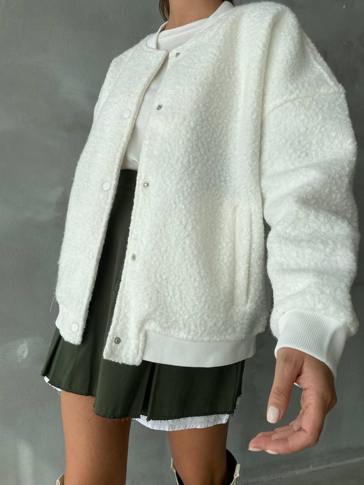 Düğmeli Beyaz Rahat Kadın Ceket - Görsel 3