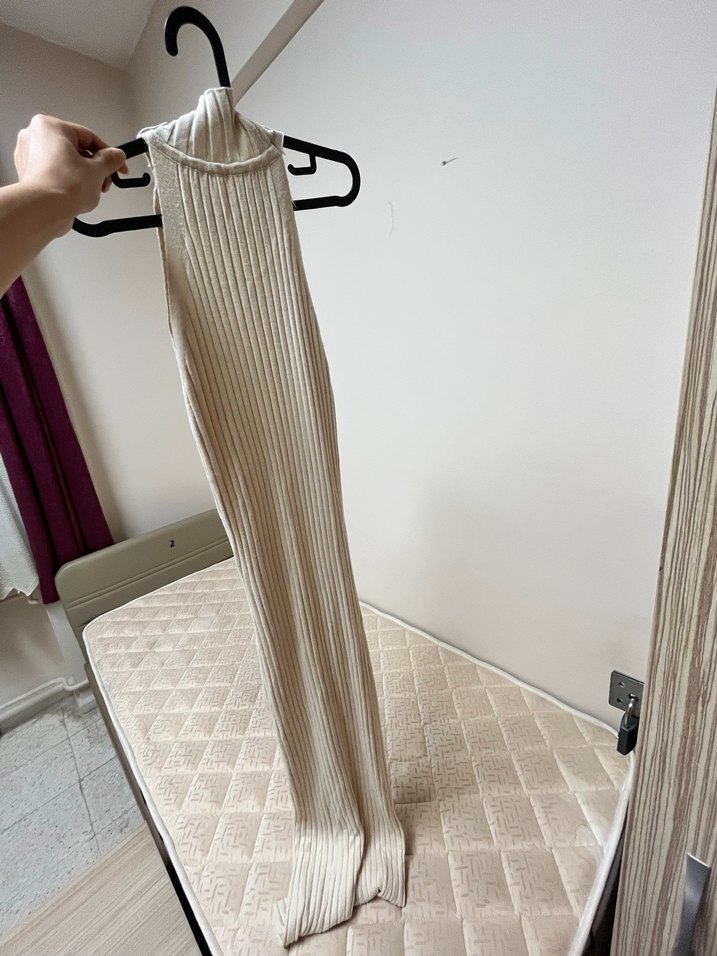 Bej Uzun Triko Elbise, Yüksek Yaka, Pileli - Görsel 2