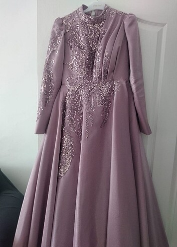 Lila Abiye