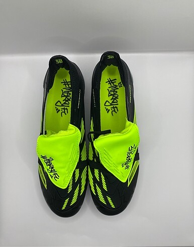 44 Beden siyah Renk Adidas Predator Merky Fc