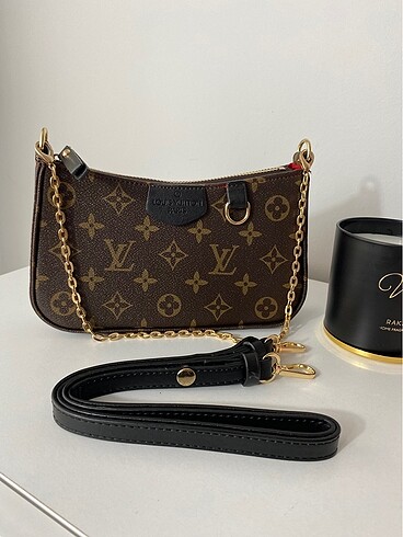 Louis Vuitton LV Baget