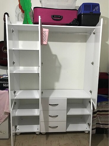 Diğer giyisi dolabı