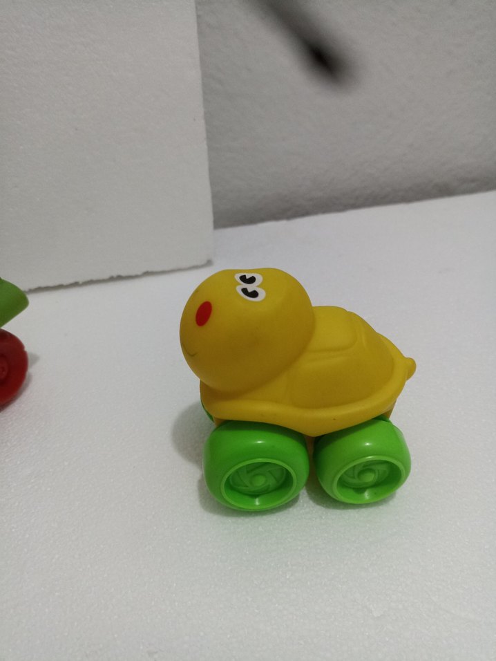 renkli sevimli  oyuncak  taşıtlar - Görsel 4