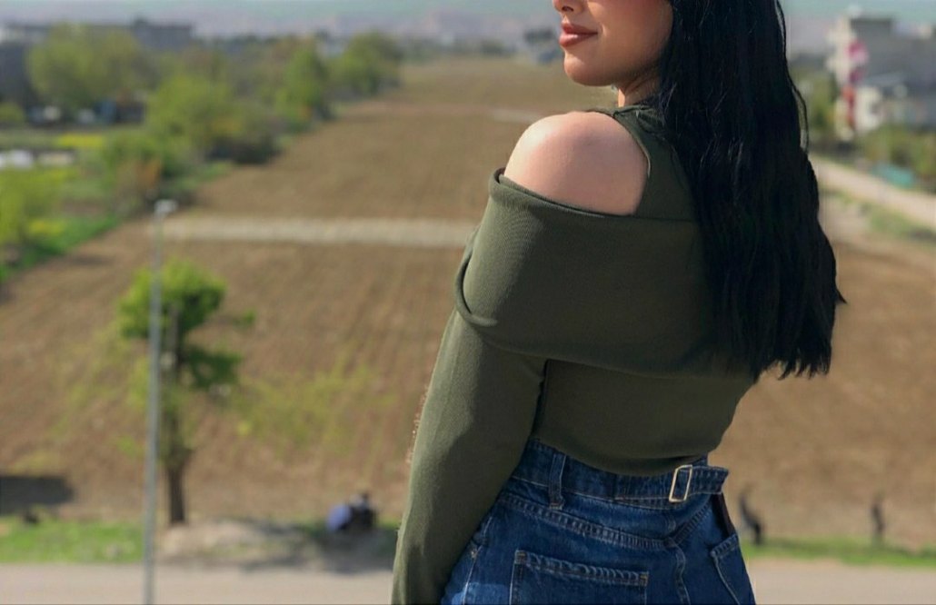 Kadın Zümrüt yeşili Uzun Kollu Fiyonklu Bluz - Görsel 2