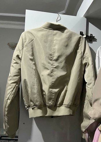 Bej Fermuarlı Kadın Bomber Ceket - Görsel 2