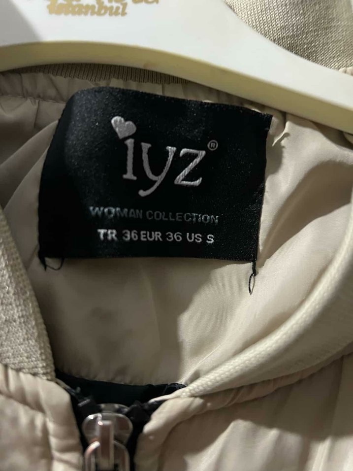 Bej Fermuarlı Kadın Bomber Ceket - Görsel 4