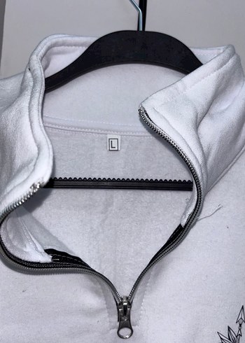 Beyaz Yarım Fermuarlı Kapaklı Sweatshirt - Görsel 2