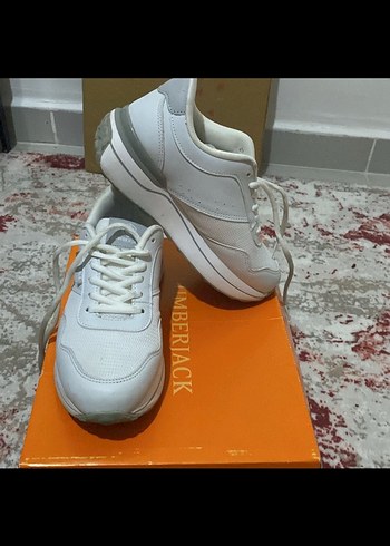 Beyaz Bağcıklı Kadın Spor Ayakkabı - Görsel 3