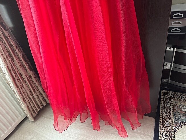 Kırmızı abiye - Görsel 6