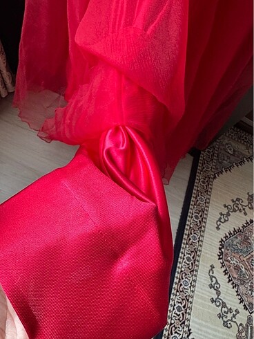 Kırmızı abiye - Görsel 8