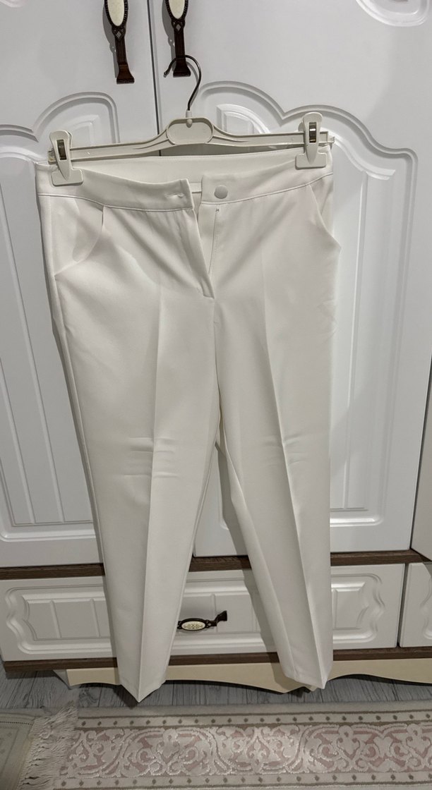 Beyaz Pilili Kadın Kumaş Pantolon - Görsel 3